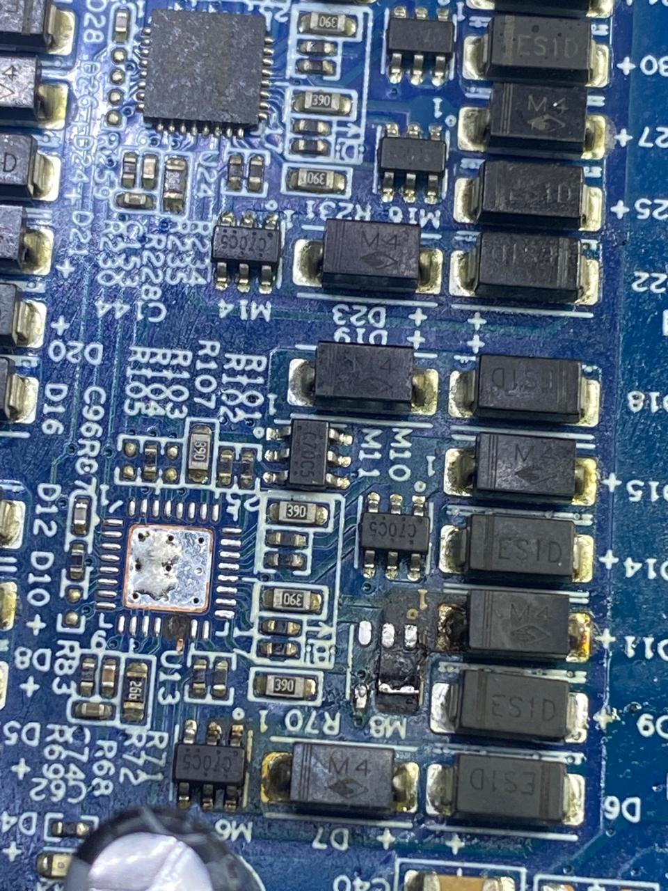 Componente danificado antes do reparo